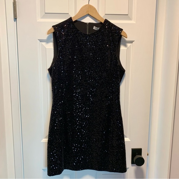Sequin Sheath Dress - Picture 4 of 10